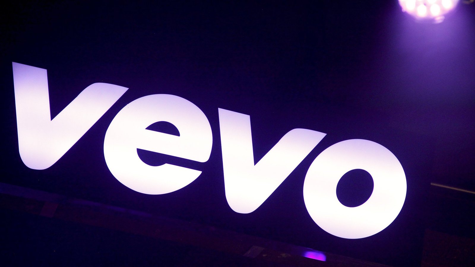 VEVO POP